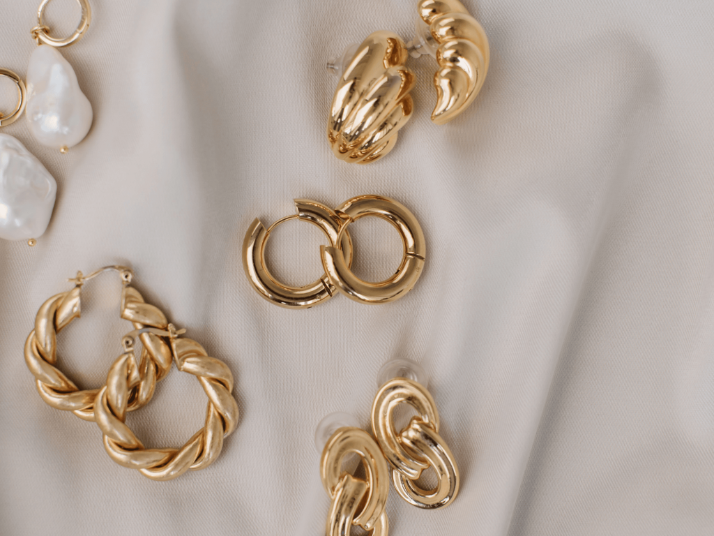 How to Fix Green Earrings